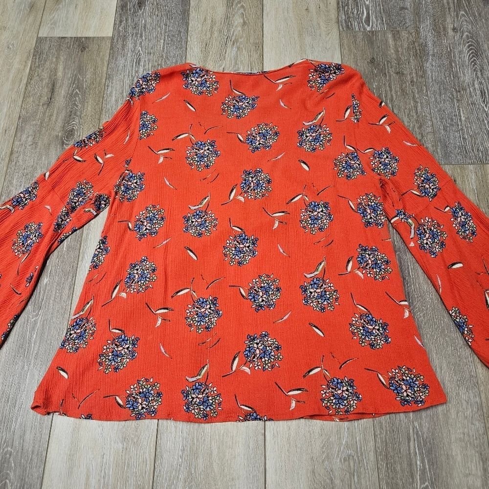 Anthropolgie Oddy Micro Floral Flare Bell Sleeve Blouse Lace Up Women's Medium - Picture 7 of 8